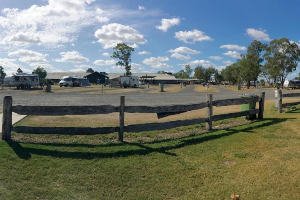 The Woolshed At Jondaryan Hotel Luaran gambar